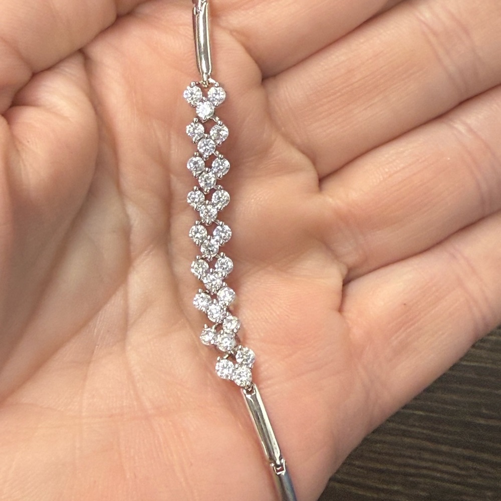 Pretty Bird Silver Floral Bracelet